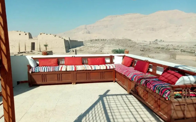 Shahhat House