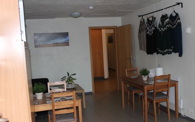 Skammidalur Guesthouse