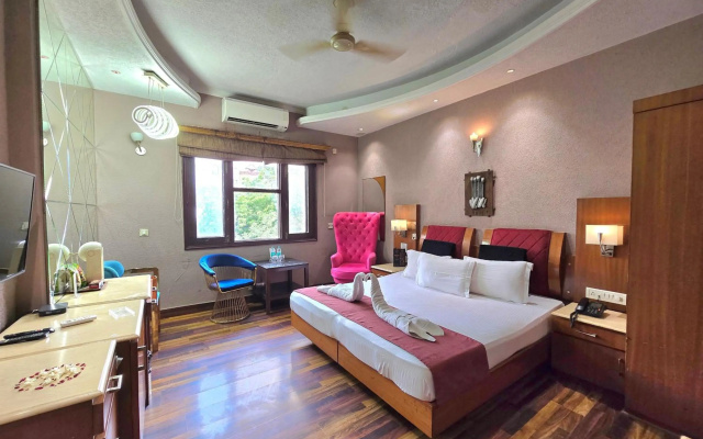Royal Castle Grand – Guest Rooms – Delhi