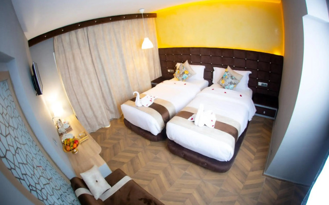Hotel Karam Palace