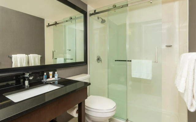 Comfort Inn East