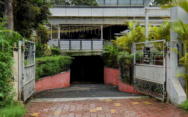 Townhouse Balewadi Stadium Pune Formerly Hotel Sarovar