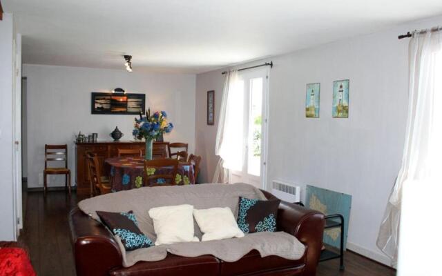 Maison Locmaria, 5 pièces, 9 personnes - FR-1-418-12