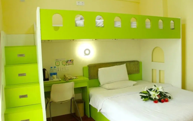 Sanya Hi You Hotel