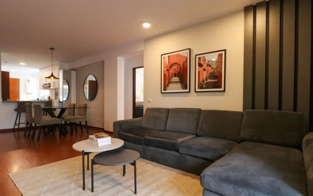 w Elegant 2BR w Fantastic View in Miraflores