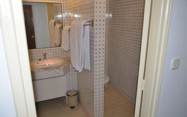 Thapsus Beach Resort