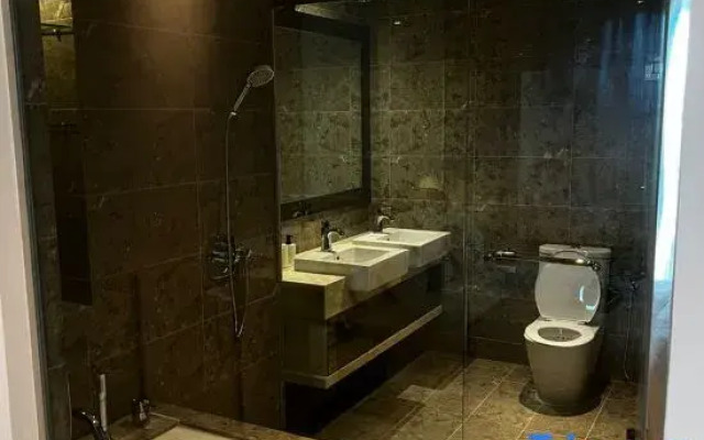 Modern Studio Escape