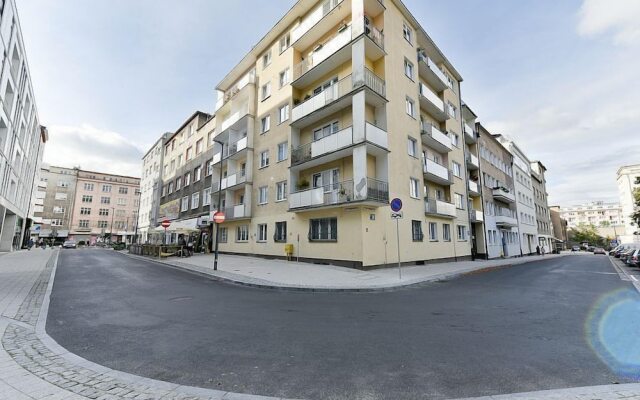 Balticrent  - Plac Grunwaldzki 20