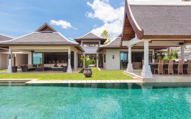 Miskawaan Luxury Beachfront Villas