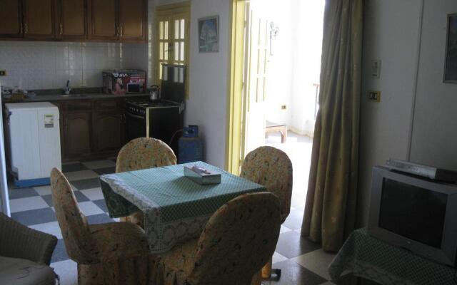Rezeiky Hotel And Camp Luxor