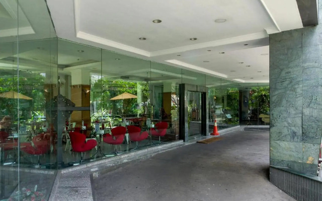 Paragon Gallery Hotel