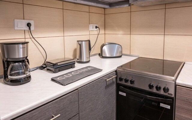 Best House Evmenous Pagrati Athens