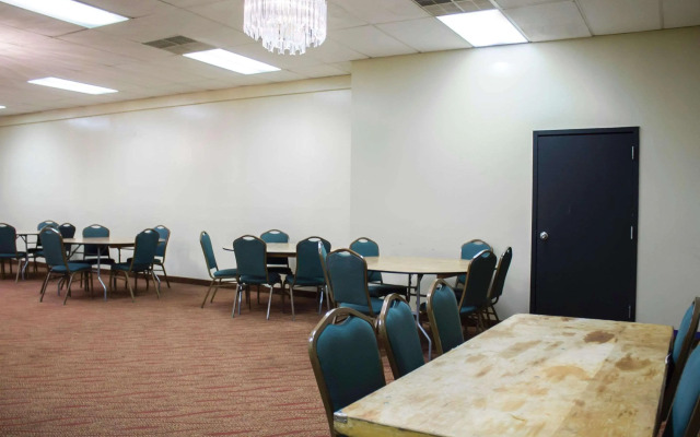 Econo Lodge Wickliffe - Cleveland East