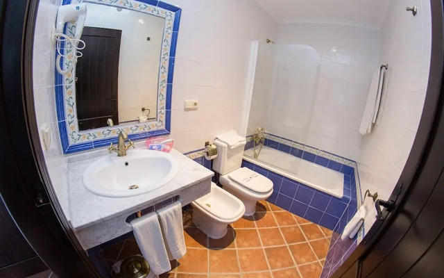 Aparthotel Rural 12 Caños