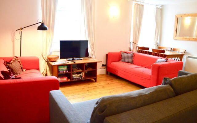 2 Bedroom Apartment In Centre Of The City