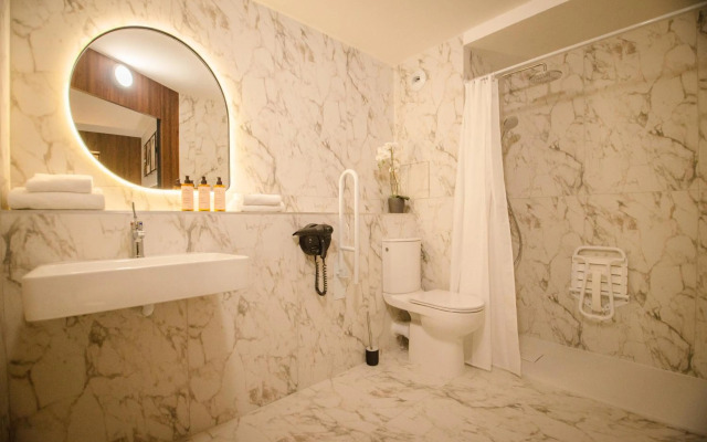 Golden Tulip Villepinte Roissy — Parc Des Expositions Hotel