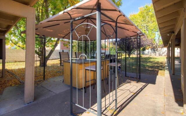 PX008 4 Bedroom Apartment By Senstay