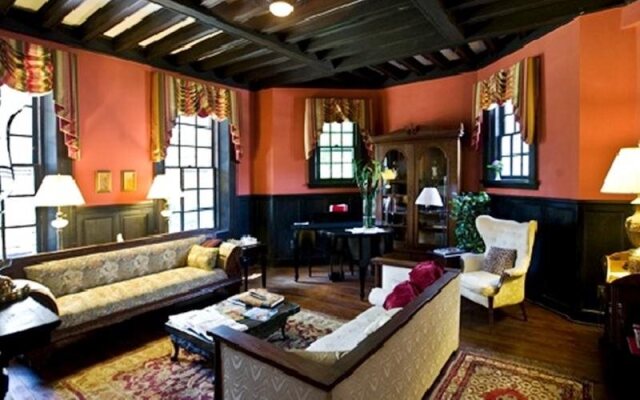 Taft Bridge Inn