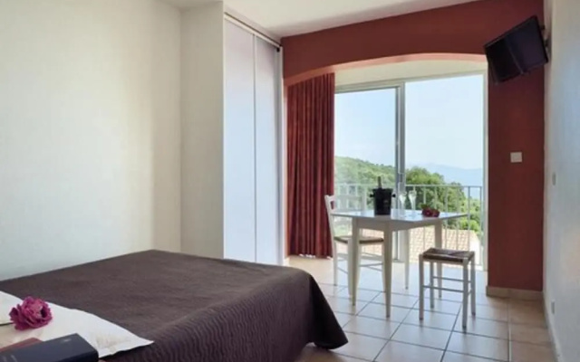 Hotel Alata