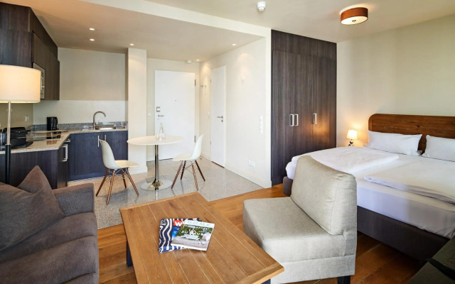Mondrian Suites Berlin Checkpoint Charlie
