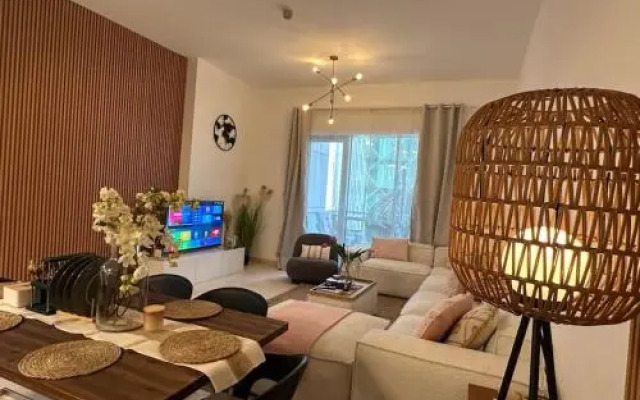 "Lux Bnb 2.5bd Amazing Marina Views"