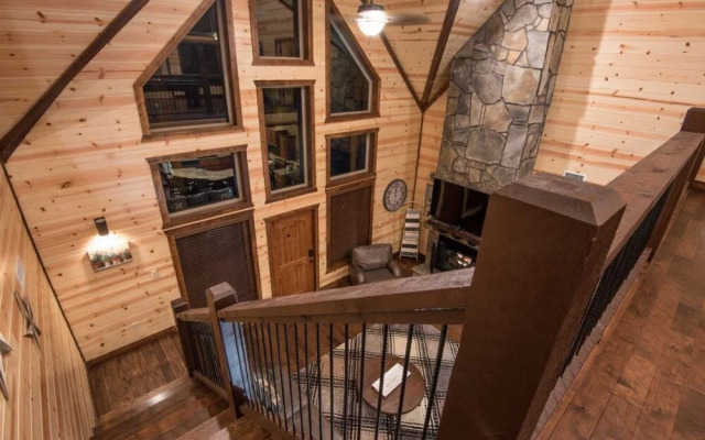 Simmer Down Lodge - 5 Br Cabin