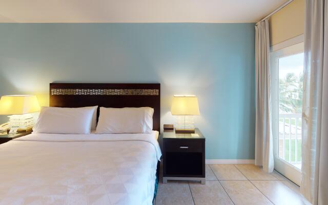Holiday Inn Resort Grand Cayman by IHG