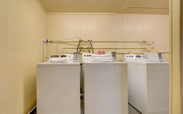 Executive Inn and Suites College Station