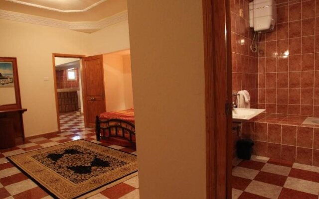 Hotel Emira