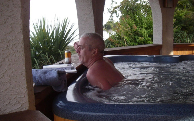 Shady Shores Beach Resort