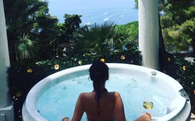 Villacore Capri