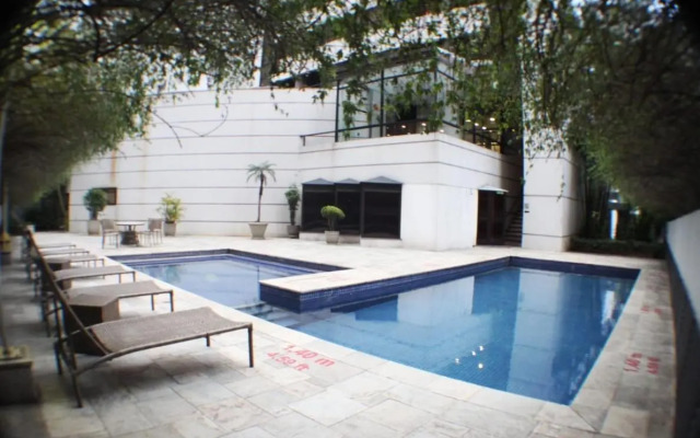 Flat 4 Estrelas Jardins