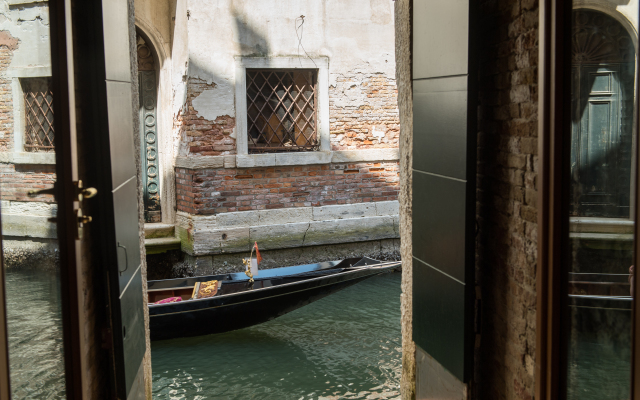 Locanda Leon Bianco on the Grand Canal