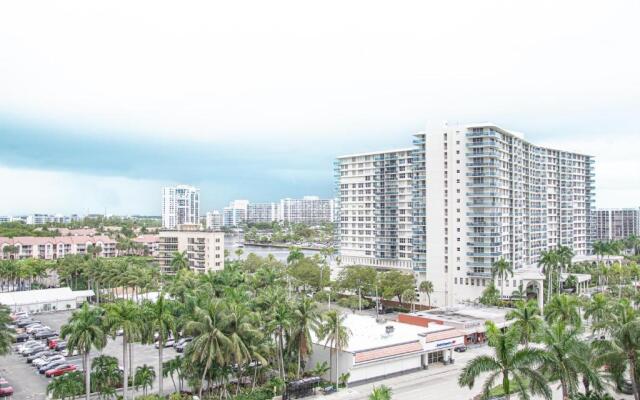 Hallandale 9E