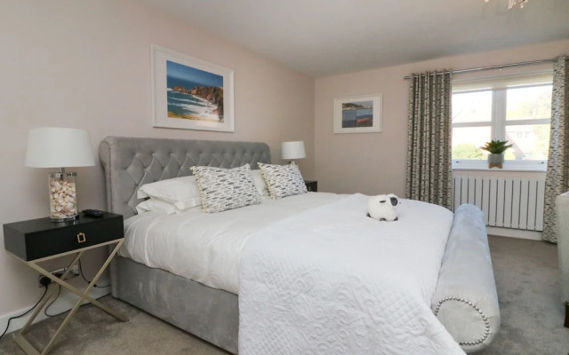 4 Woodland Park