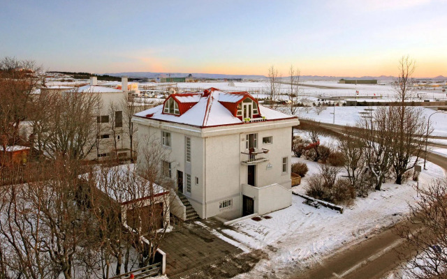 27Soley Apartment Hotel