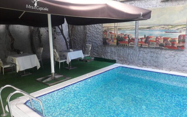 Mavilla Hotel
