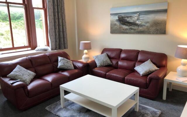 The Station Apartment