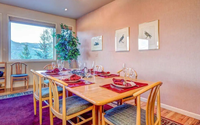 Lowell Avenue Apartment By Alpine Ski Properties