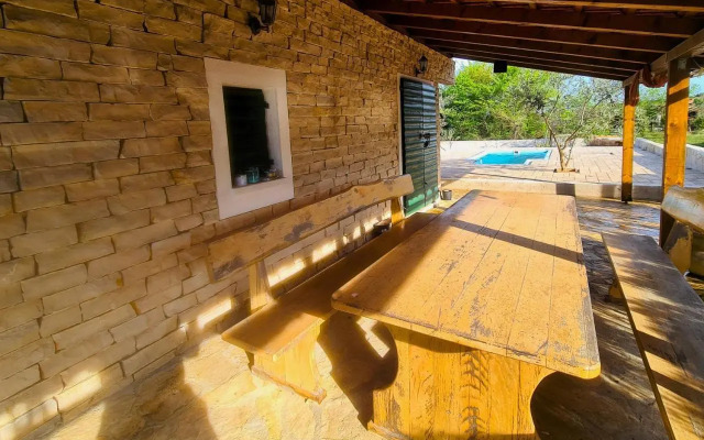 Romantic Villa Cherry