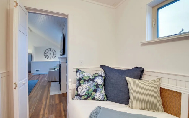 Scenic Bandon Vacation Rental w/ Beach Access!