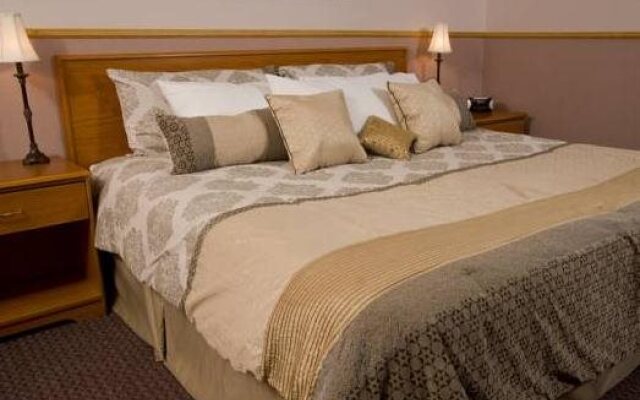 Thunder Bay Inn
