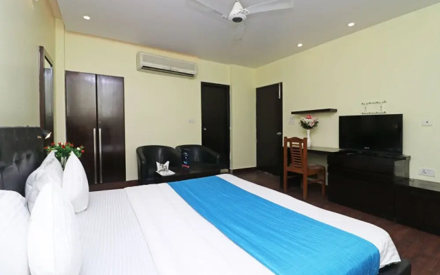OYO 10666 Hotel Star