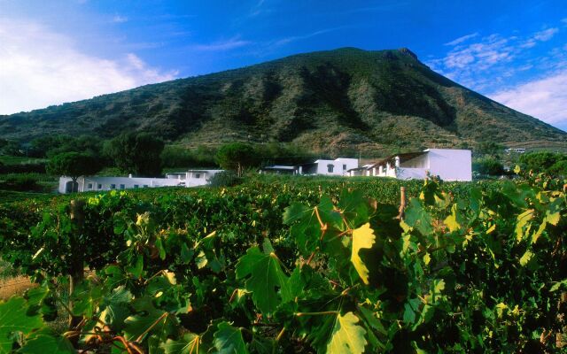 Capofaro Malvasia & Resort