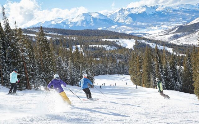 Spacious Penthouse 3br ~no Cleaning Fee~kids Ski Free! 3 Bedroom Condo by RedAwning