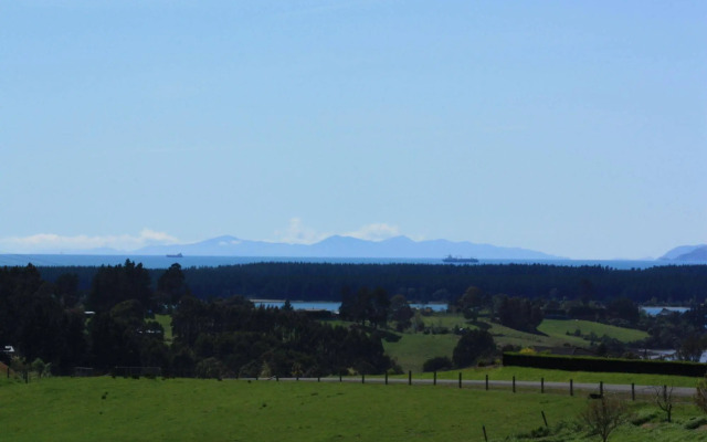 Redvale Ridge B&B