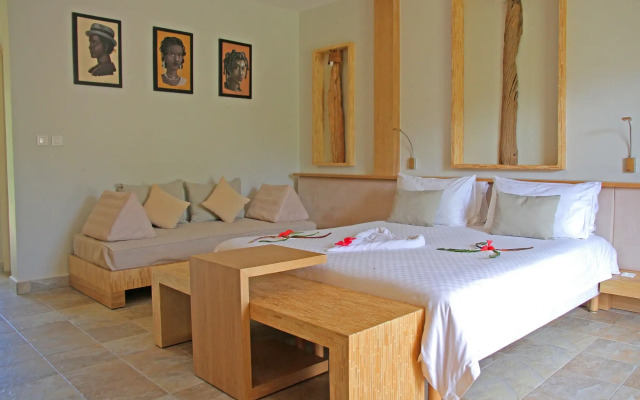 Royal Beach Hotel & Spa