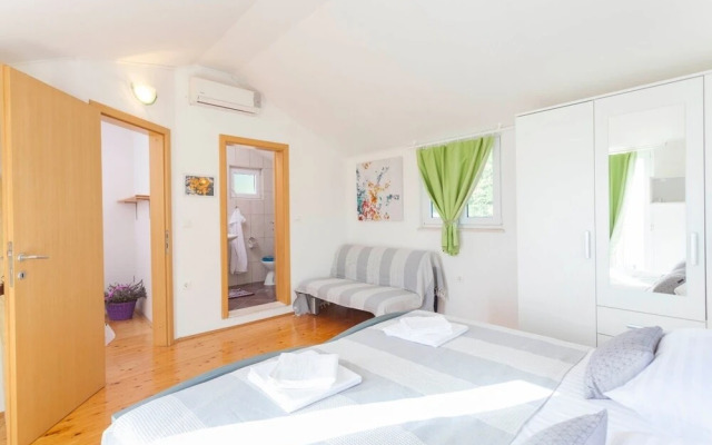 Tonci - Comfortable & Surrounded by Nature - H