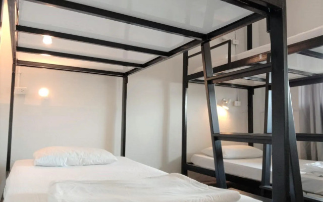Bangkok Nomad Hostel
