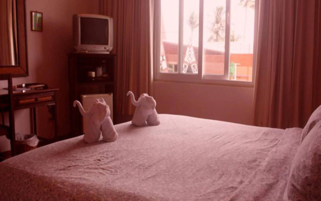 Buffalo Bill Hotel Koh Chang